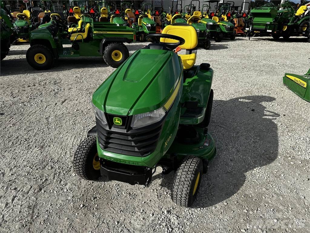 John Deere X330 Mikrociągniki