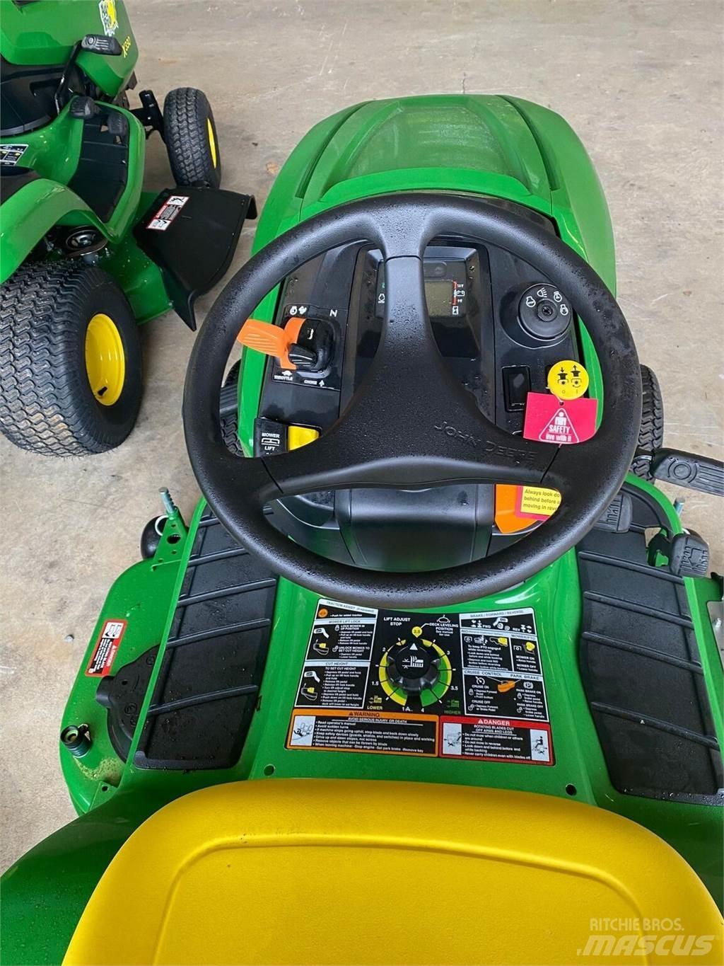 John Deere X330 Mikrociągniki