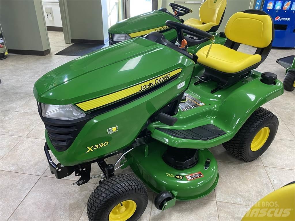 John Deere X330 Mikrociągniki