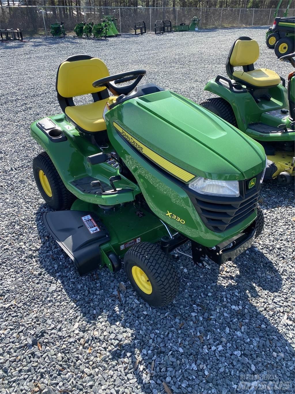 John Deere X330 Mikrociągniki