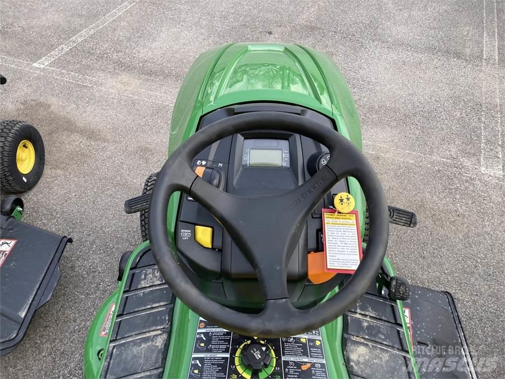 John Deere X330 Mikrociągniki