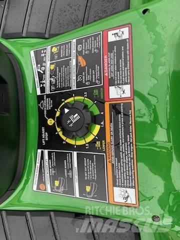 John Deere X370 Mikrociągniki