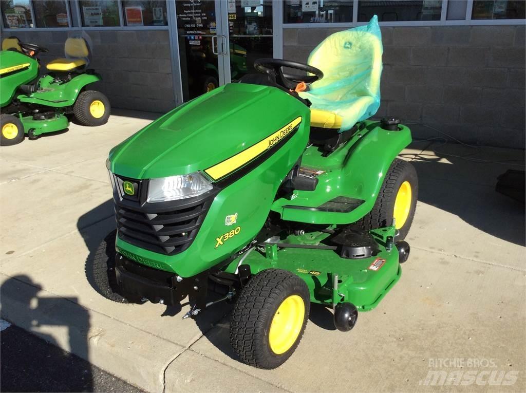 John Deere X380 Mikrociągniki