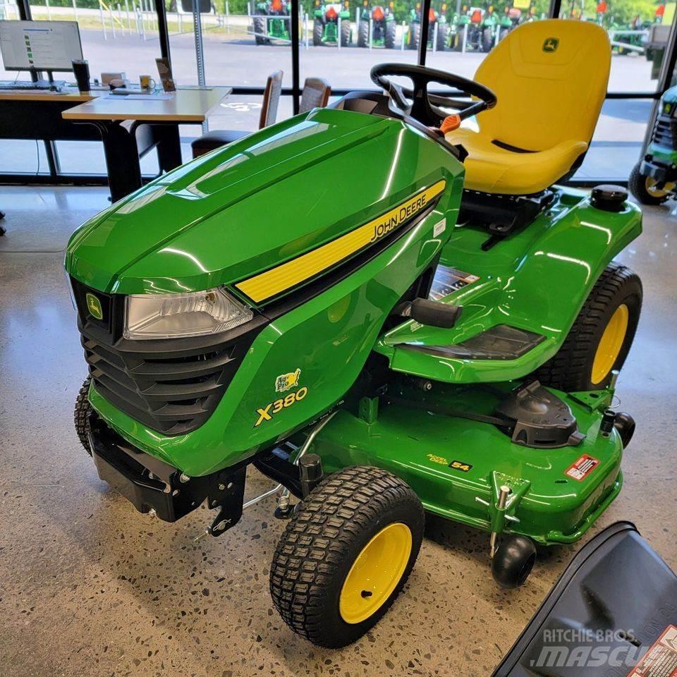 John Deere X380 Mikrociągniki