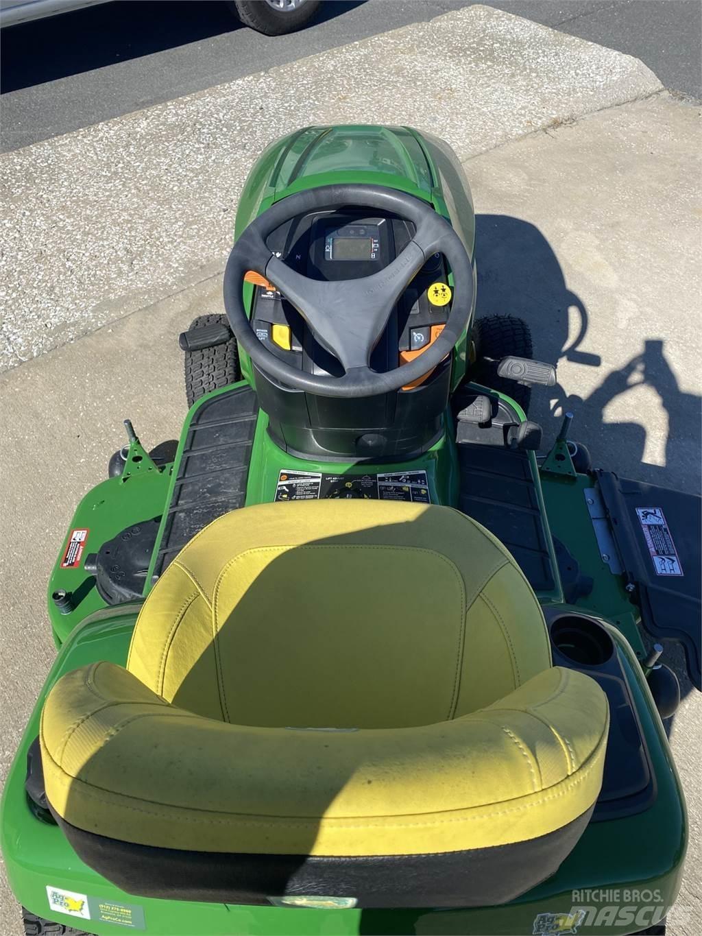 John Deere X380 Mikrociągniki