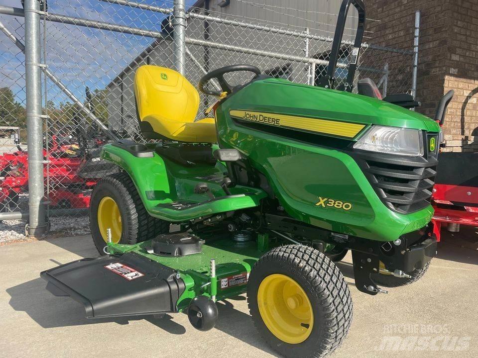 John Deere X380 Mikrociągniki