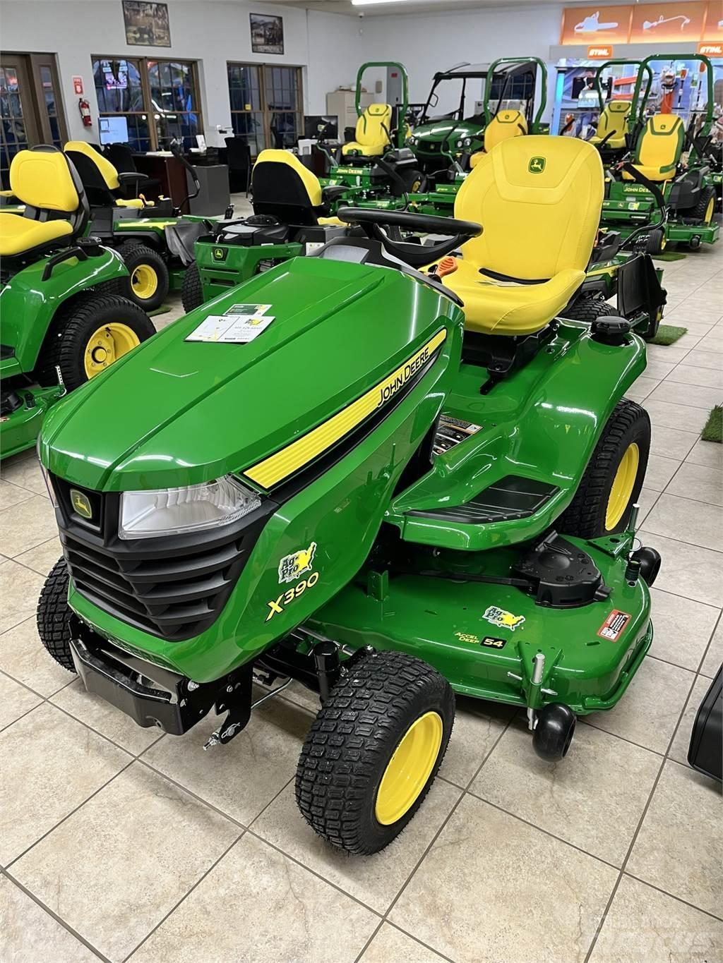 John Deere X390 Mikrociągniki