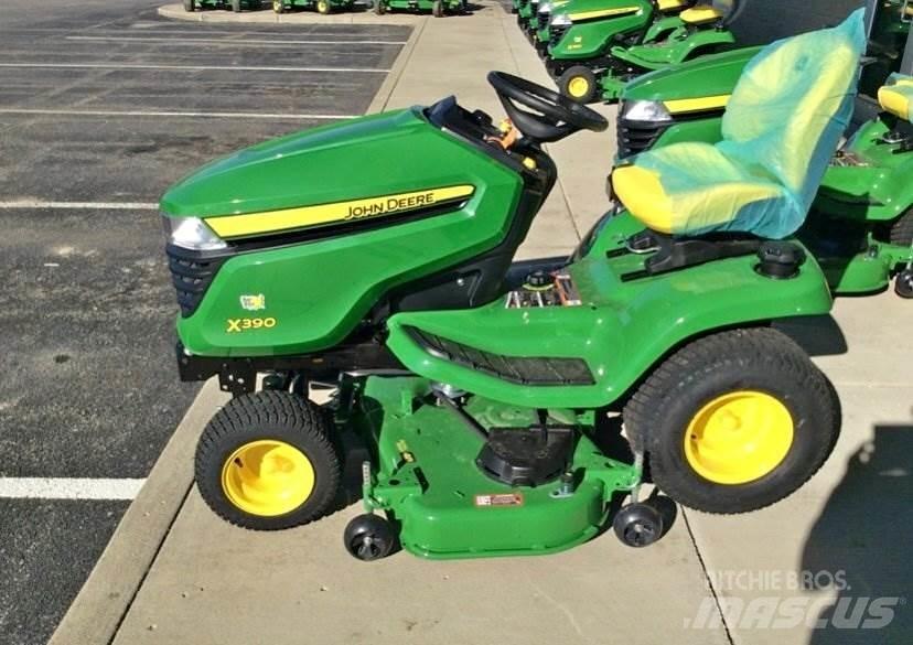 John Deere X390 Mikrociągniki