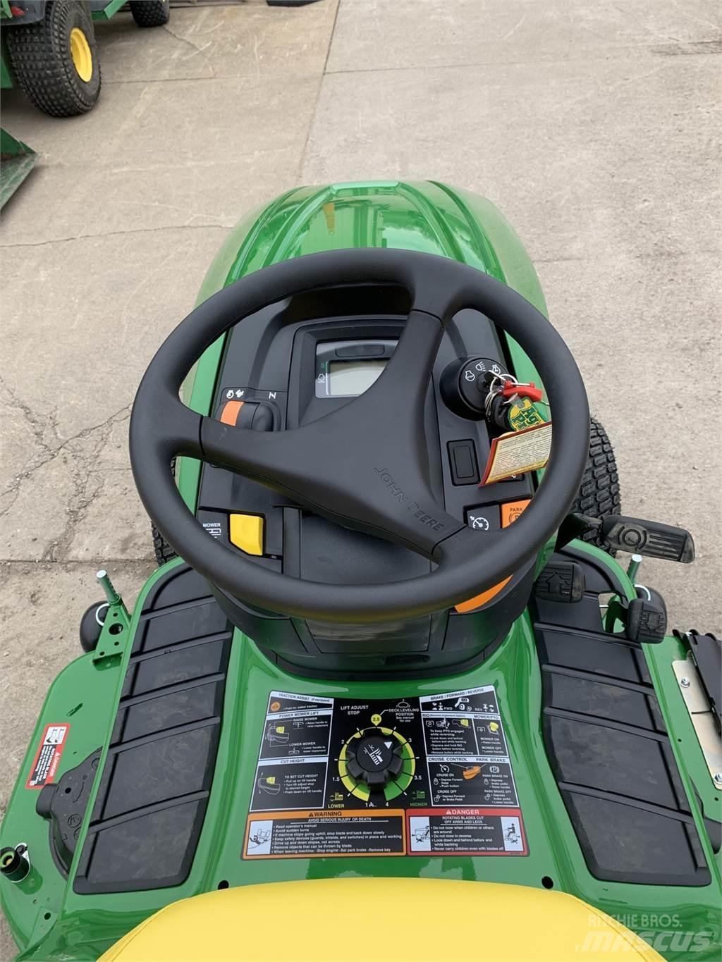John Deere X390 Mikrociągniki