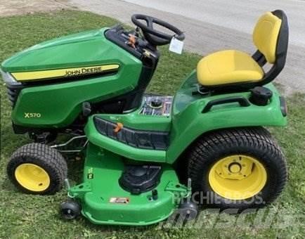 John Deere X570 Mikrociągniki