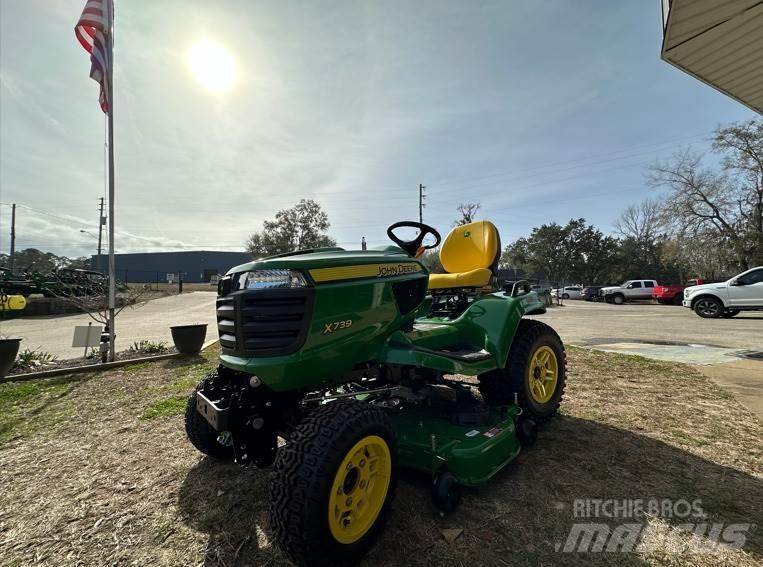 John Deere X739 Mikrociągniki