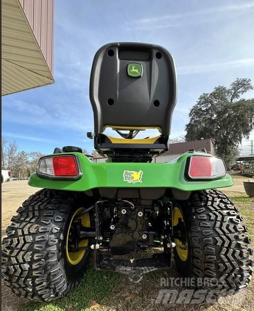 John Deere X739 Mikrociągniki