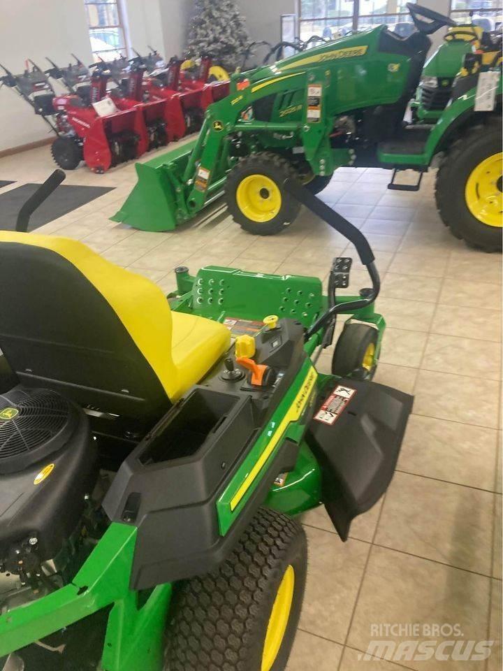 John Deere Z315E Kosiarki o zerowym promieniu skrętu