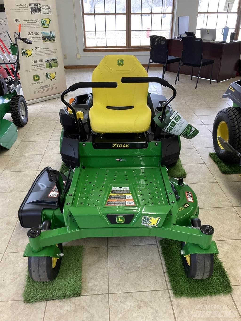 John Deere Z315E Kosiarki o zerowym promieniu skrętu