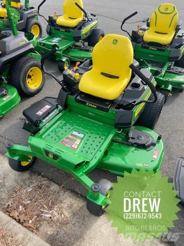 John Deere Z325E Kosiarki o zerowym promieniu skrętu