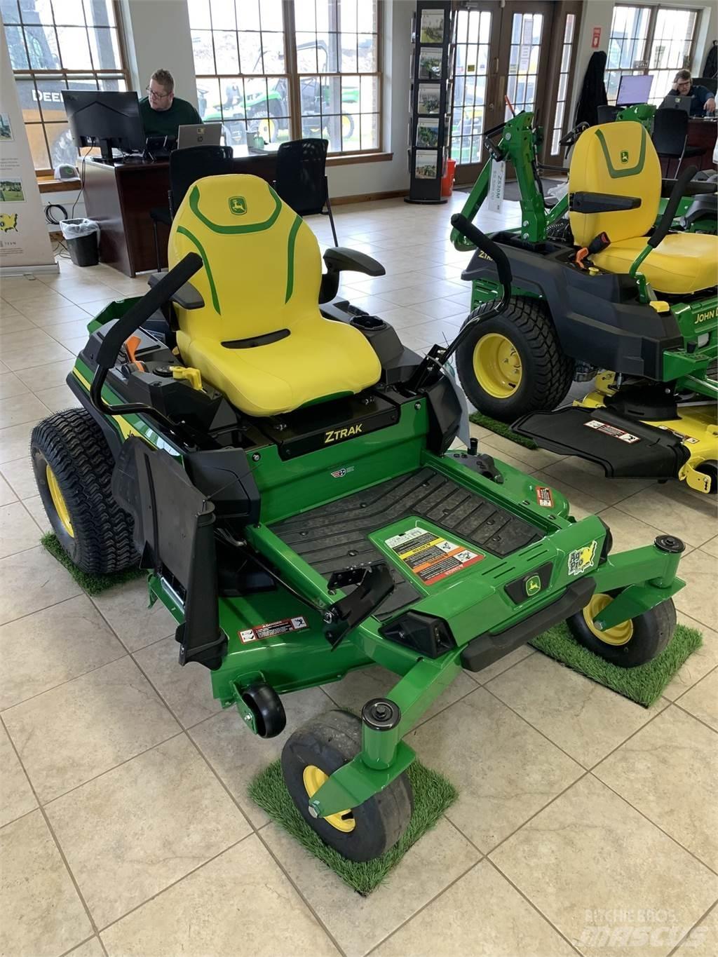 John Deere Z330R Kosiarki o zerowym promieniu skrętu