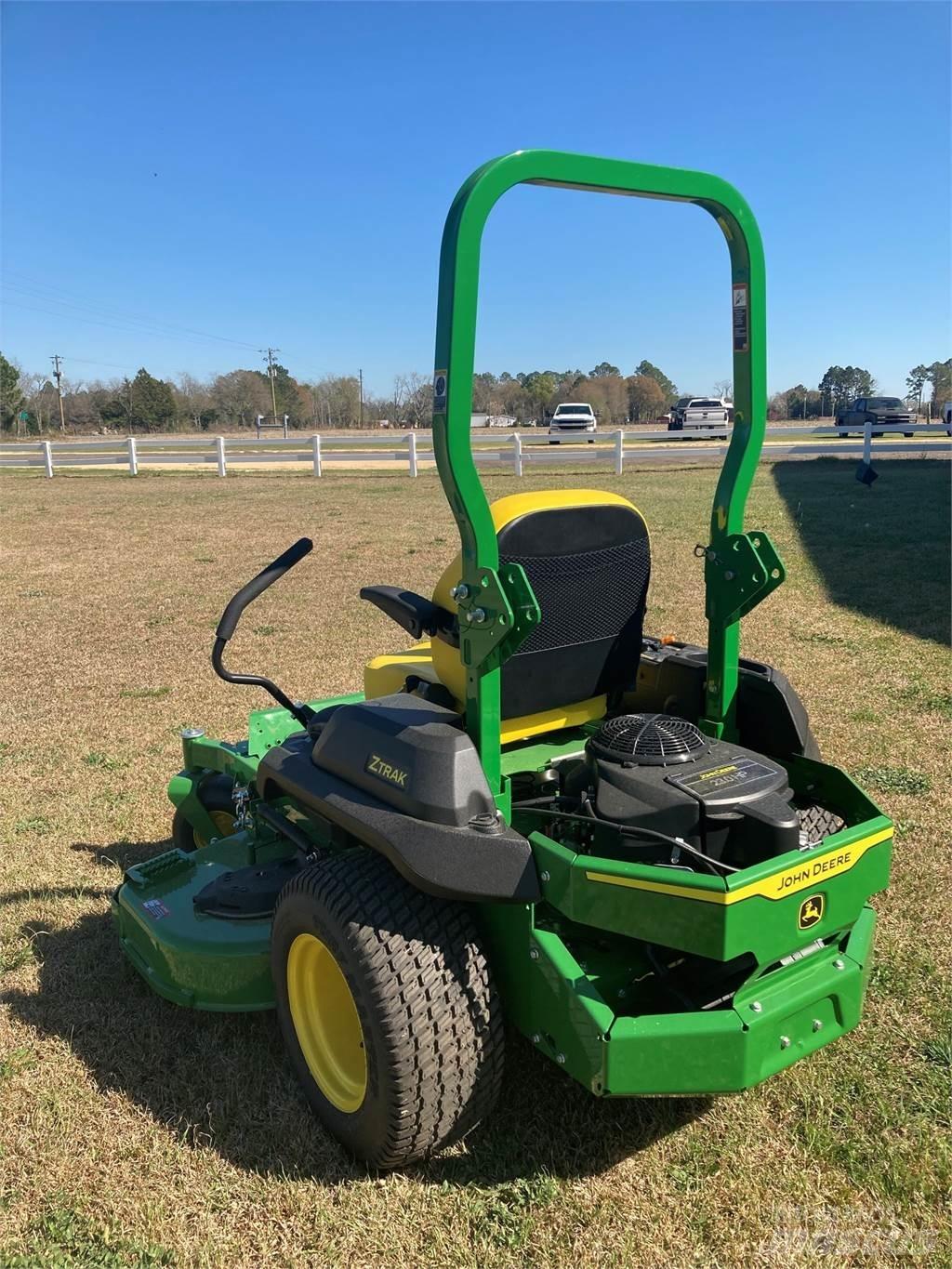 John Deere Z720E Kosiarki o zerowym promieniu skrętu
