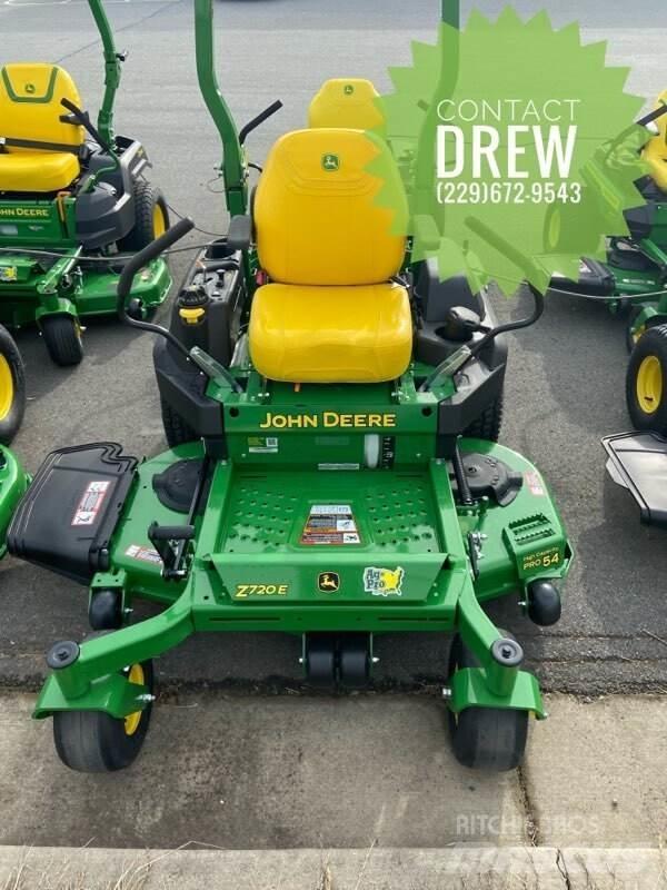John Deere Z720E Kosiarki o zerowym promieniu skrętu