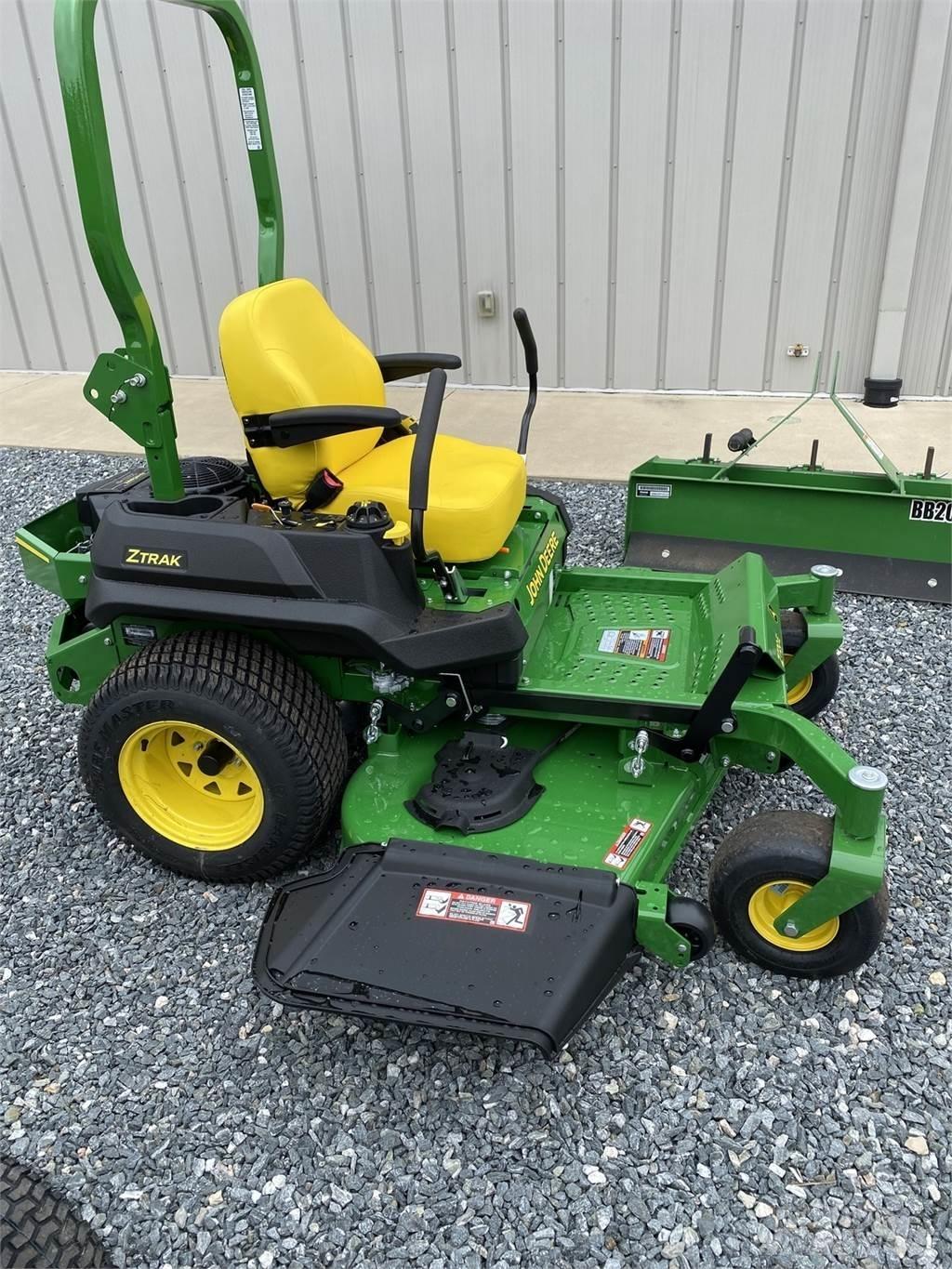 John Deere Z720E Kosiarki o zerowym promieniu skrętu