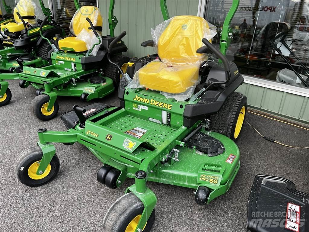 John Deere Z720E Kosiarki o zerowym promieniu skrętu