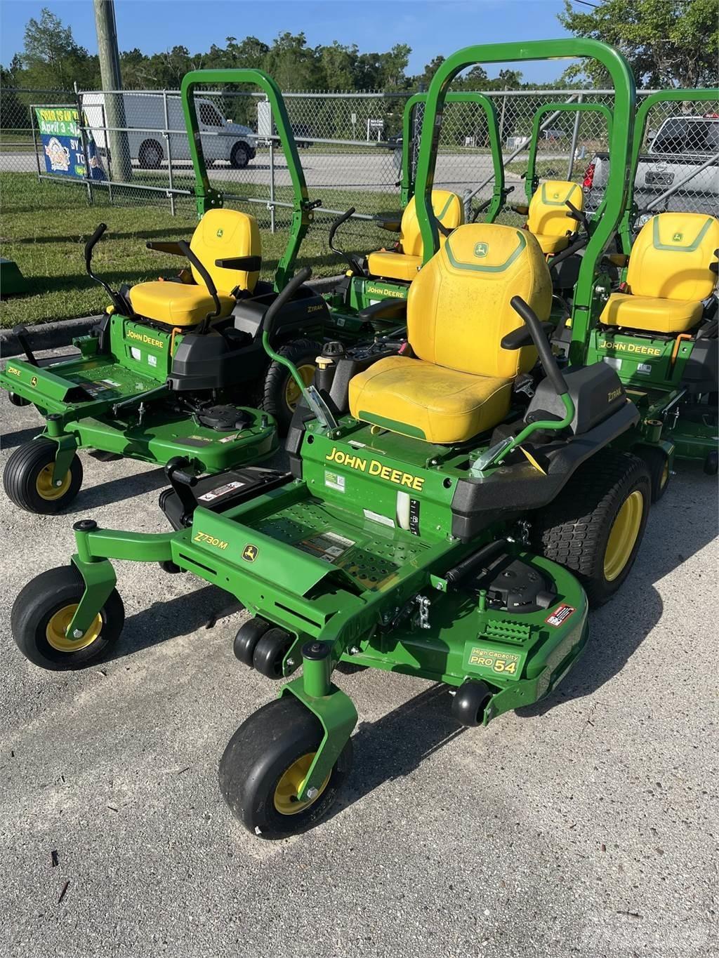 John Deere Z730 Kosiarki o zerowym promieniu skrętu