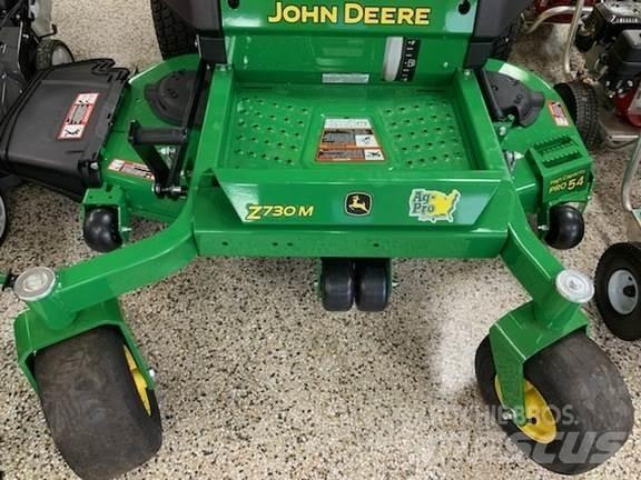 John Deere Z730M Kosiarki o zerowym promieniu skrętu