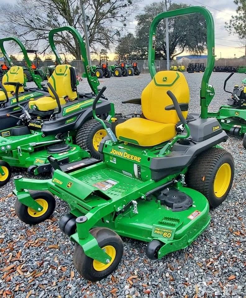 John Deere Z730M Kosiarki o zerowym promieniu skrętu