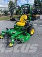 John Deere Z735E Kosiarki o zerowym promieniu skrętu
