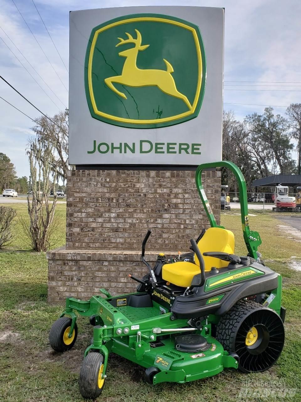 John Deere Z920M Kosiarki o zerowym promieniu skrętu