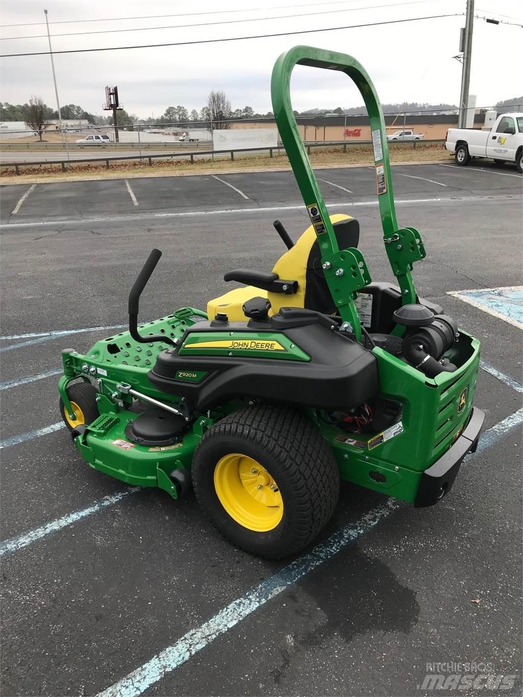 John Deere Z920M Kosiarki o zerowym promieniu skrętu