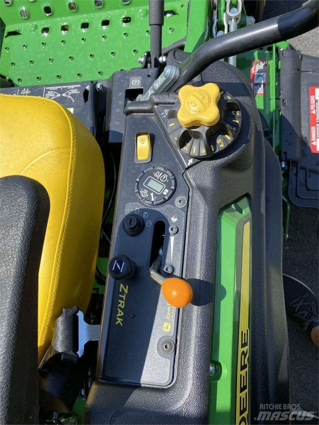 John Deere Z920M Kosiarki o zerowym promieniu skrętu