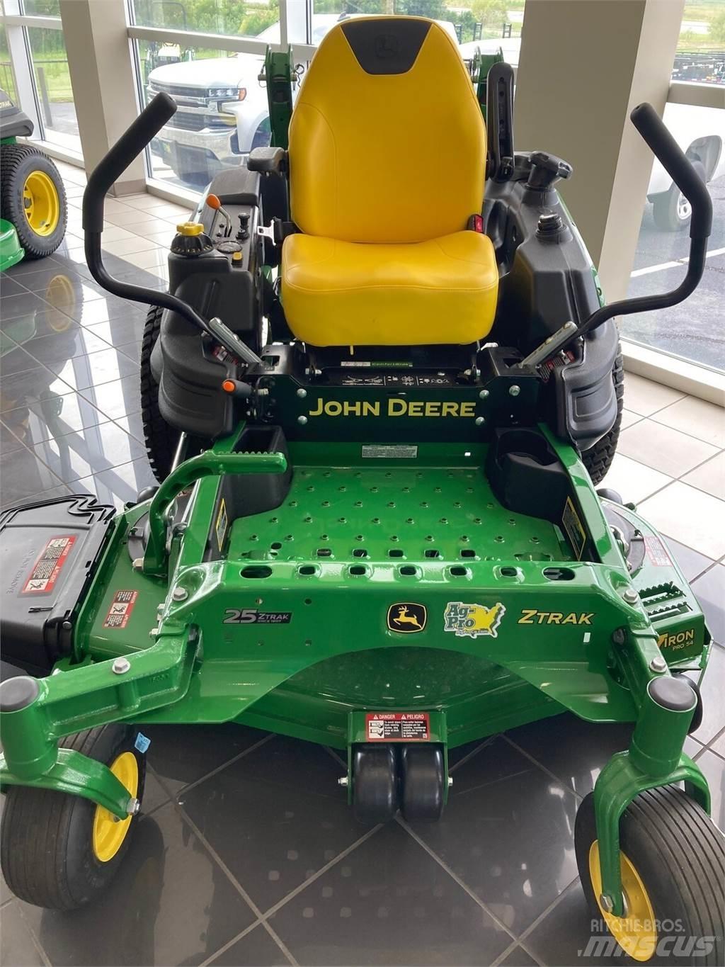 John Deere Z920M Kosiarki o zerowym promieniu skrętu