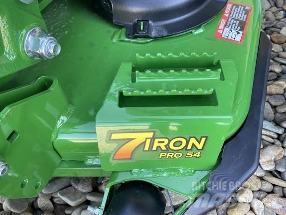 John Deere Z920M Kosiarki o zerowym promieniu skrętu