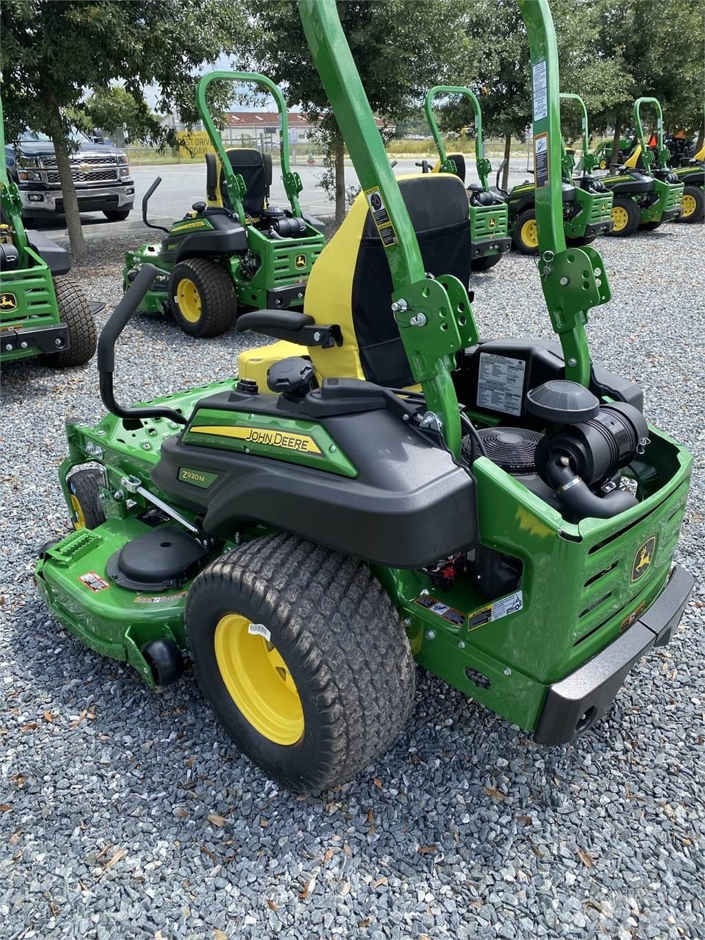 John Deere Z920M Kosiarki o zerowym promieniu skrętu