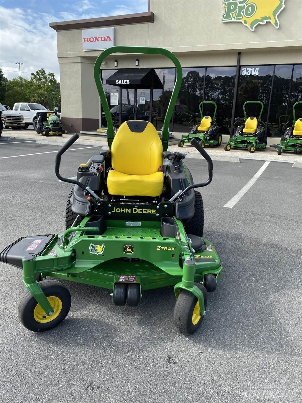 John Deere Z920M Kosiarki o zerowym promieniu skrętu