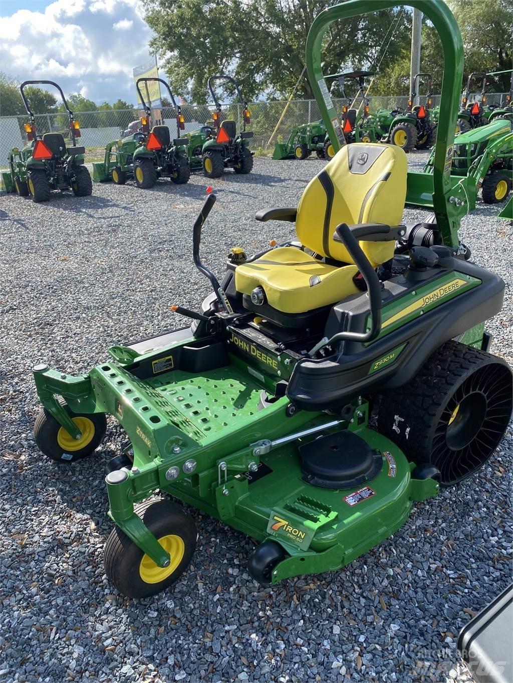 John Deere Z930M Kosiarki o zerowym promieniu skrętu