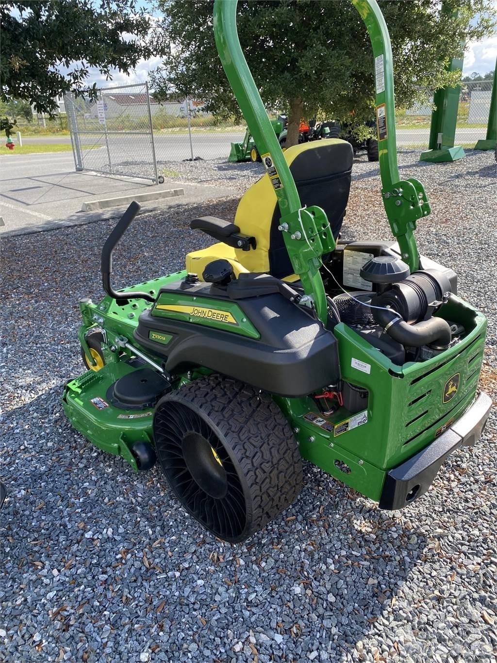 John Deere Z930M Kosiarki o zerowym promieniu skrętu