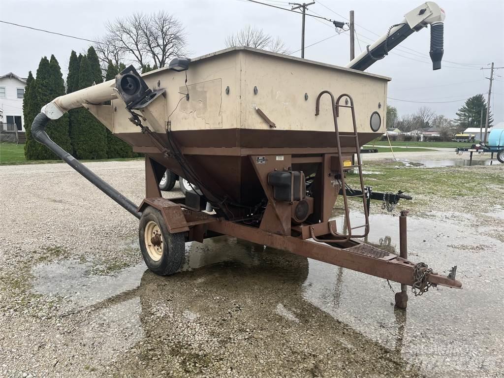 Parker 1500 Przyczepy zbożowe