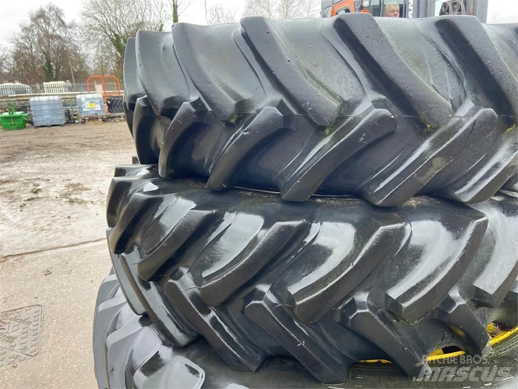  Row Crop Wheels Opony, koła i felgi