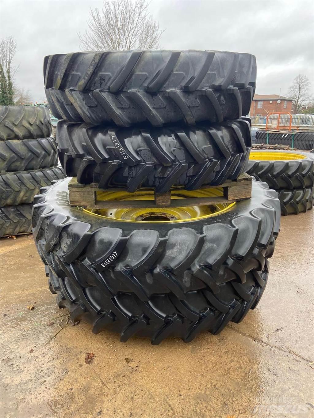  Row Crop Wheels Opony, koła i felgi
