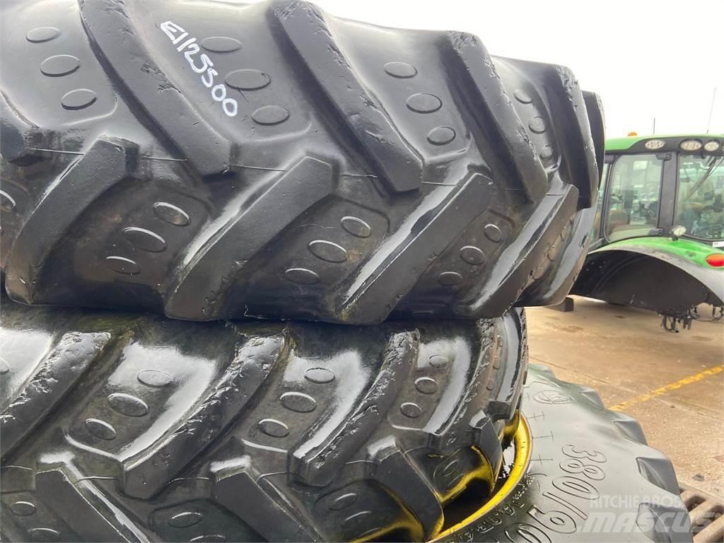  Row Crop Wheels Opony, koła i felgi