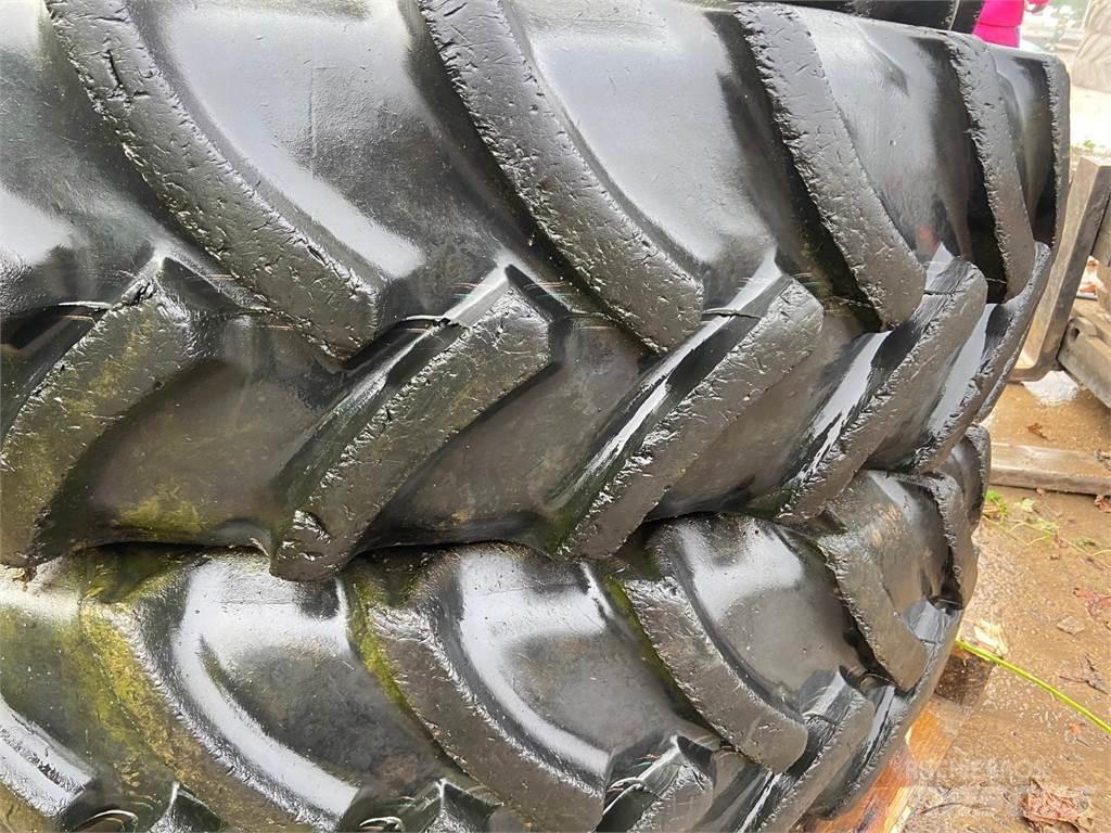  Row Crop Wheels Opony, koła i felgi