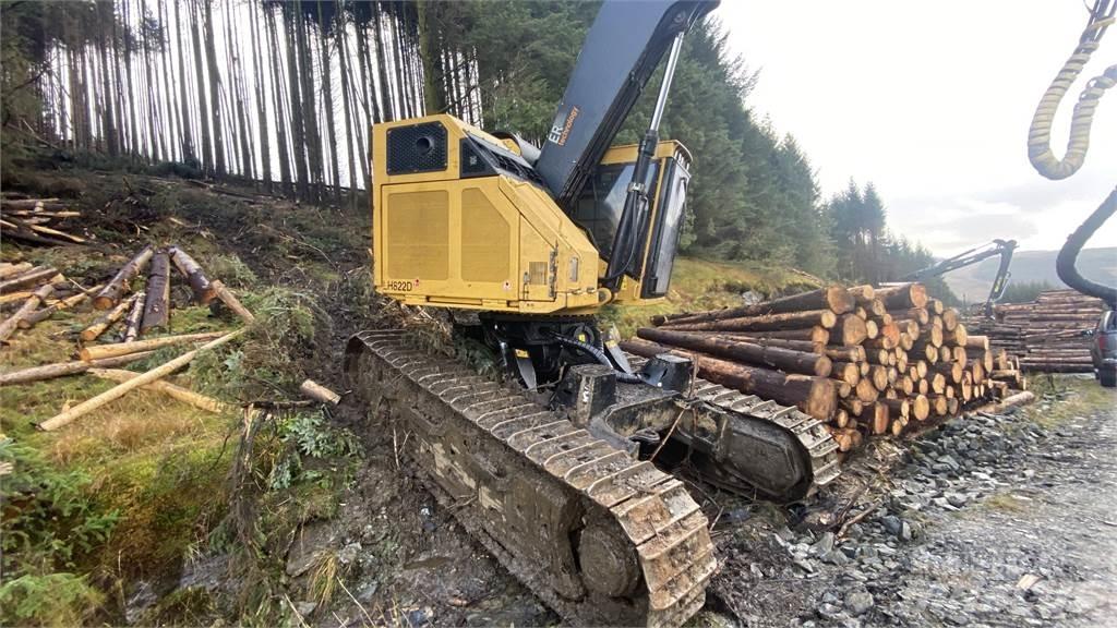 Tigercat 822 Harwestery