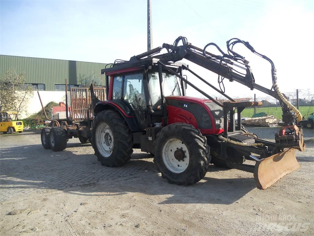 Valtra N121 Dźwigi i ładowarki
