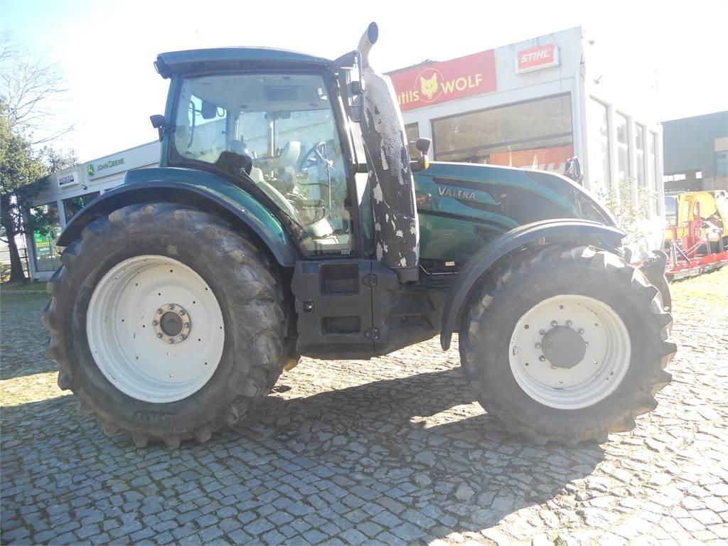 Valtra T174 Ciągniki rolnicze