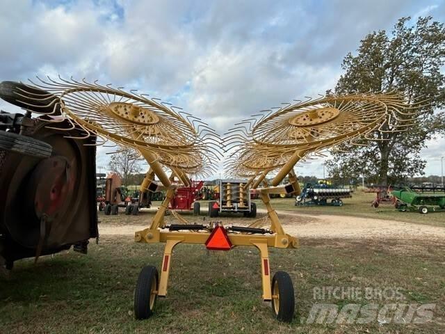 Vermeer VR1224 Zgrabiarki i przetrząsacze