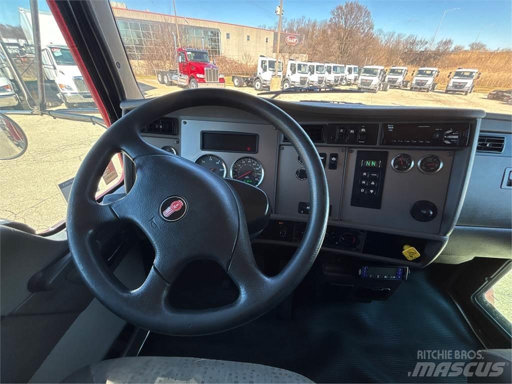 Kenworth T370 Samochody ciężarowe ze skrzynią zamkniętą