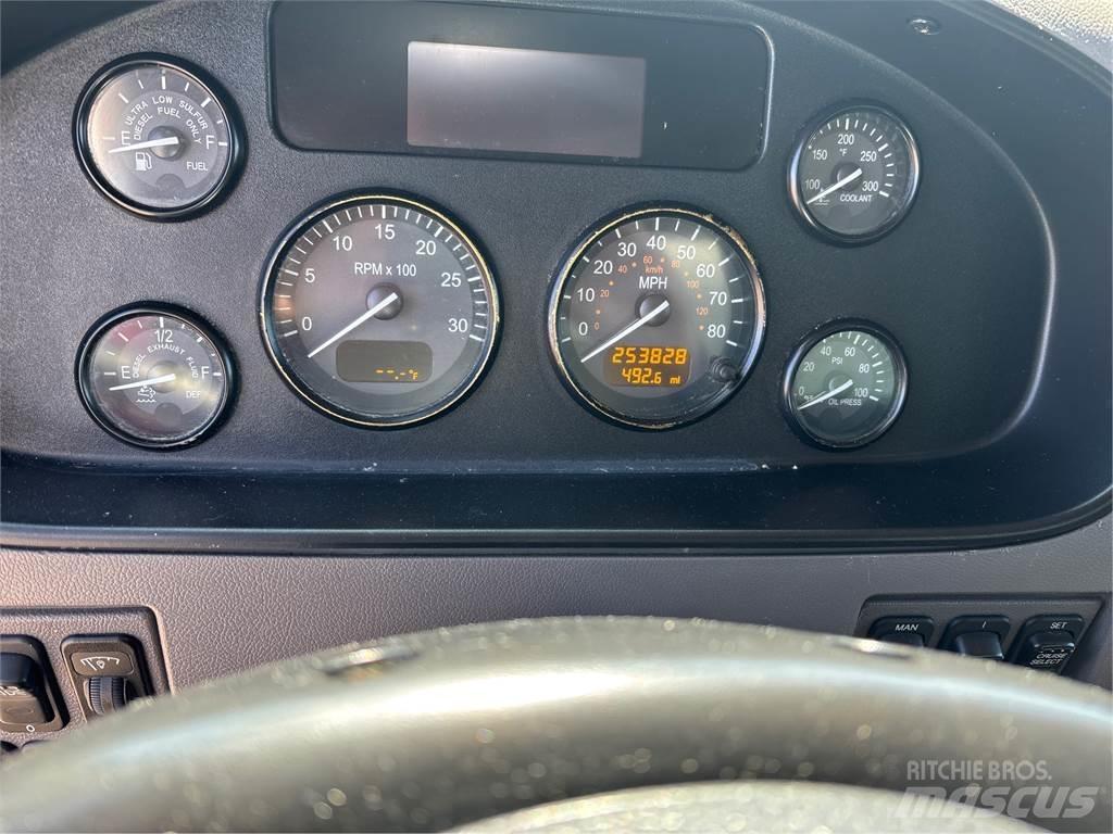 Peterbilt 337 Samochody ciężarowe ze skrzynią zamkniętą