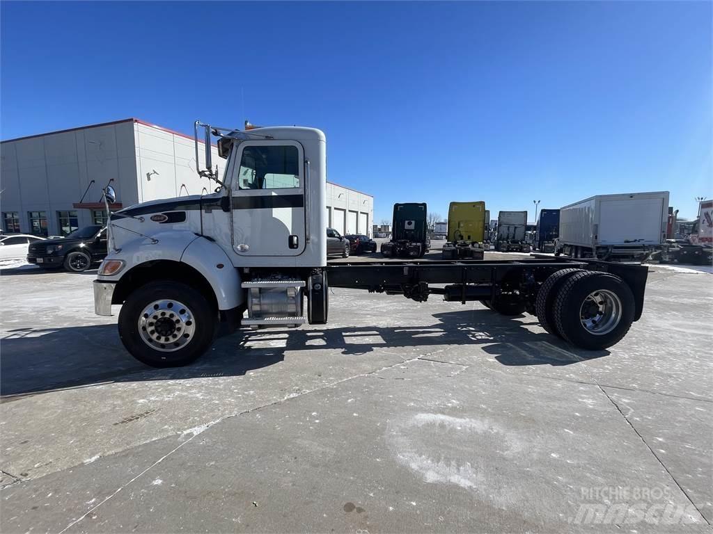 Peterbilt 337 Pojazdy pod zabudowę
