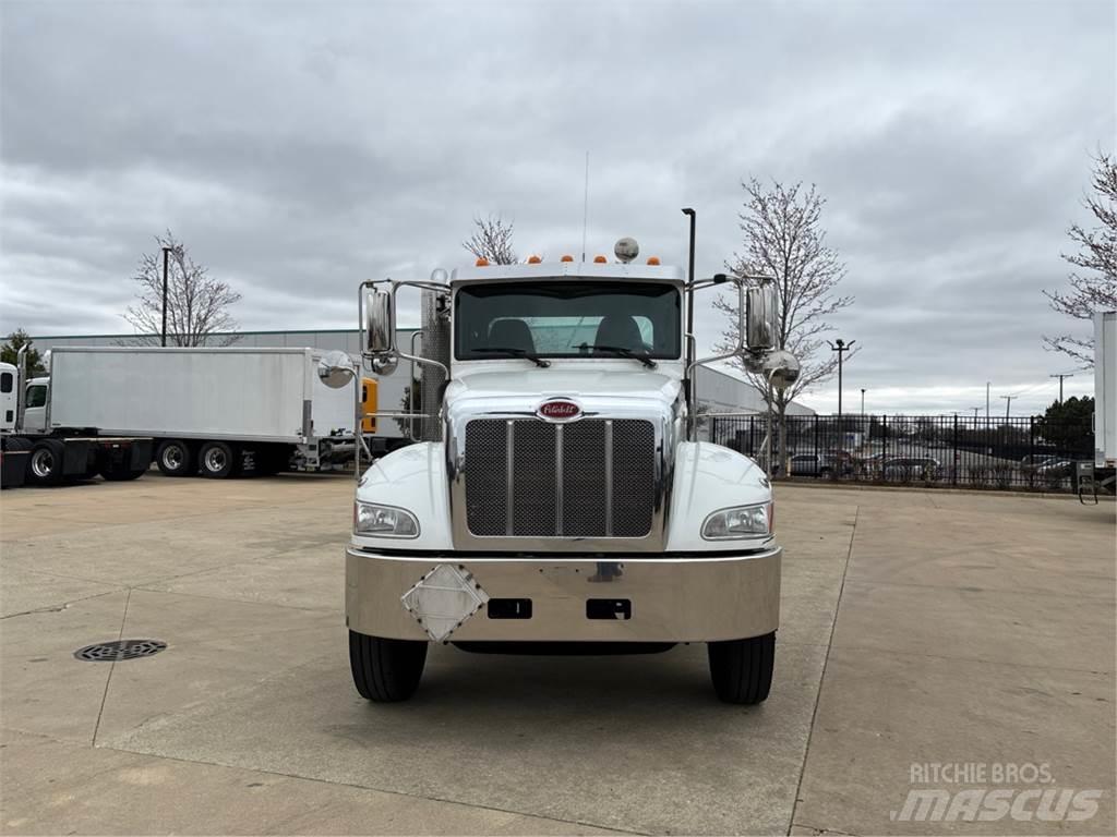 Peterbilt 337 Pojazdy pod zabudowę